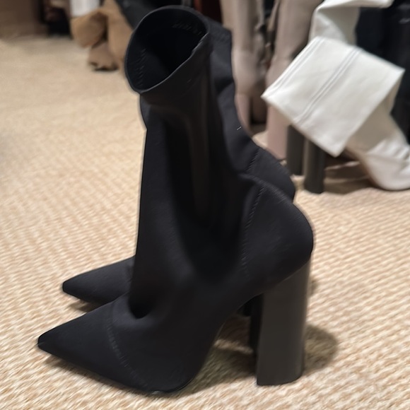 Tony Bianco sock booties - Picture 3 of 3